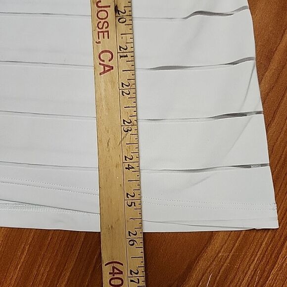 Athleta Women High Neck Shadow Stripe Chi Tank Top Light Gray Sz XS - Picture 9 of 10